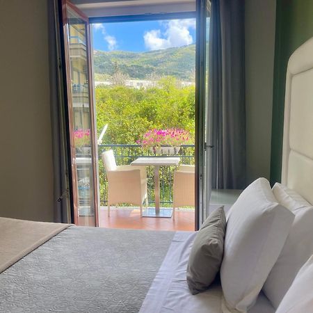 Bougainvillea Relais Sorrento Exteriör bild