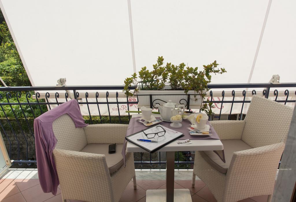 Bougainvillea Relais Sorrento Exteriör bild