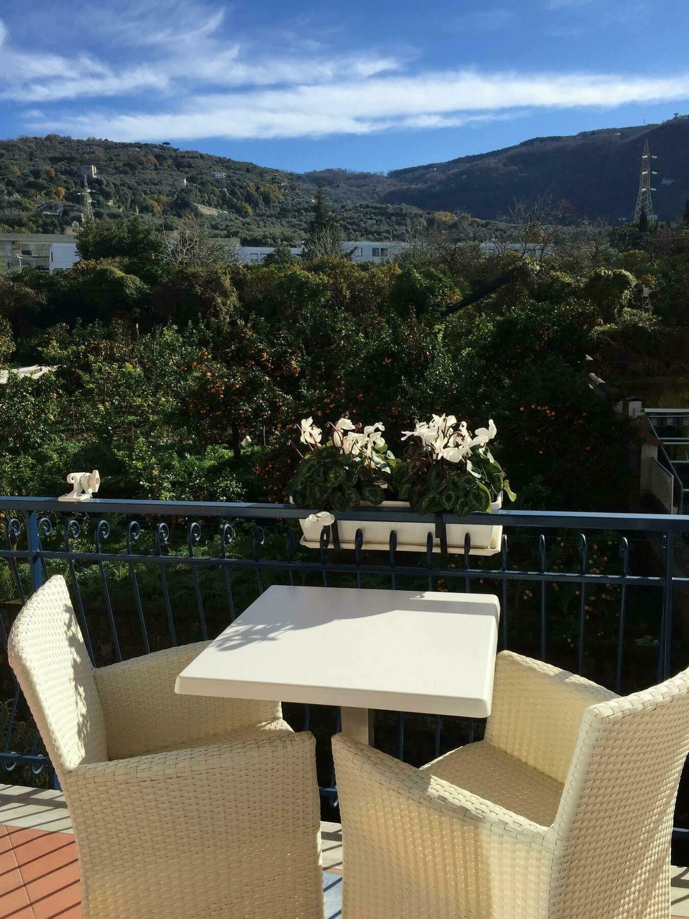 Bougainvillea Relais Sorrento Exteriör bild